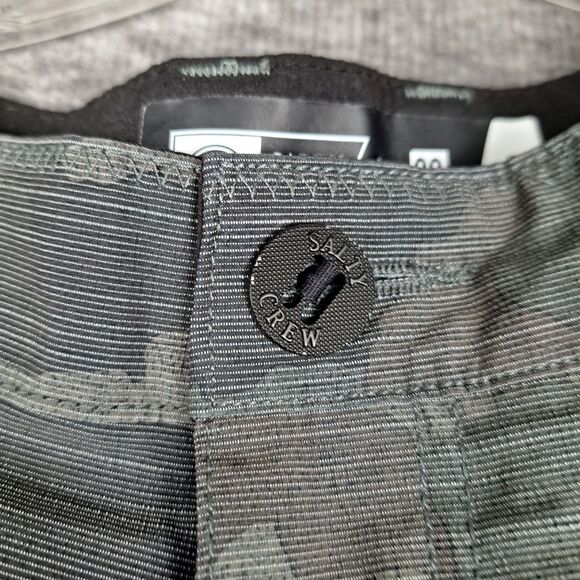 SALTY CREW Mens Shorts Sz 32 Hybrid CAMO Striped Walking Swim Casual Golf Fish - Picture 5 of 12
